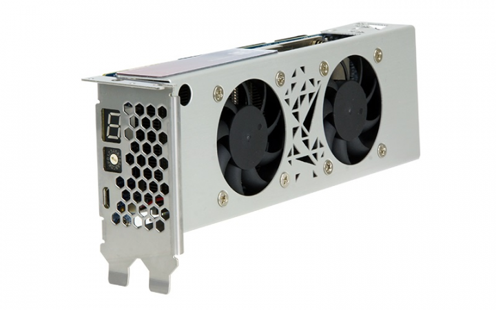 Karta rozszerzeń QNAP Mustang-F100-A10-R10 - widok frontu lewej strony