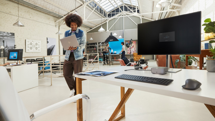 Monitor HP S7 Pro 8K135AA - Komfort pracy i ergonomiczna konstrukcja