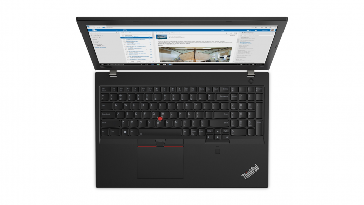 Laptop Lenovo ThinkPad L580 czarny - widok z góry