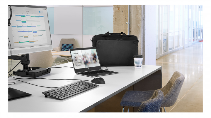 Torba do laptopa HP Executive Midnight Top Load 15,6 1KM15AA - in use