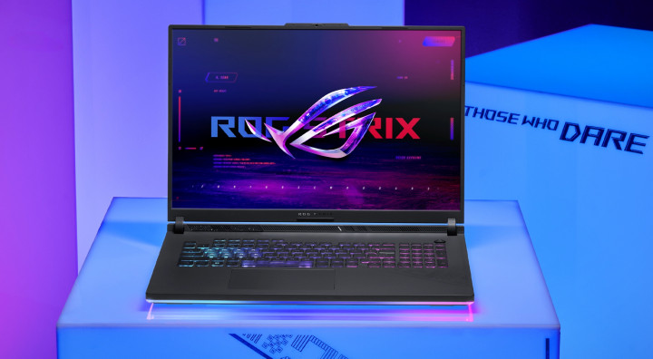 Laptop ASUS ROG Strix G18 G814JI