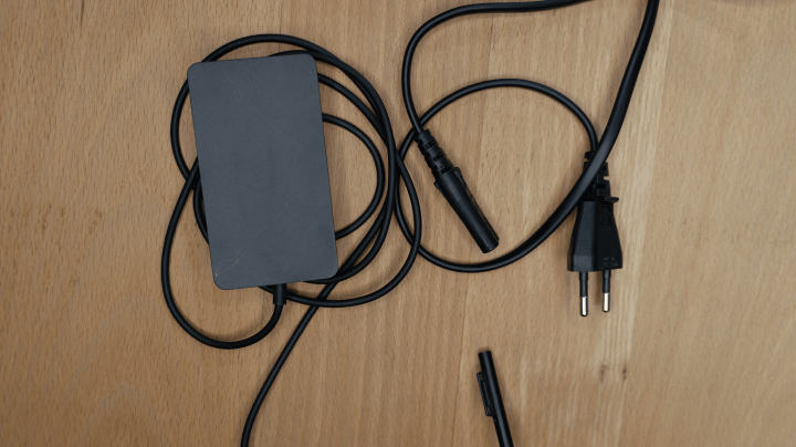 OUTLET Microsoft Surface Laptop 7 13,8" Platynowy 3