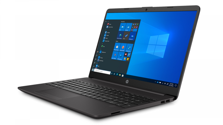 Laptop HP 250 G8 czarny widok frontu prawej strony