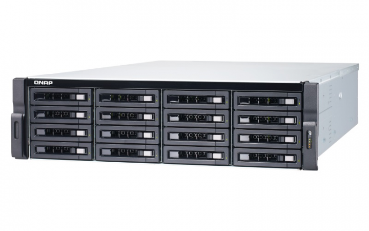 Serwer NAS QNAP TS-1677XU-RP-2600 - widok frontu prawej strony