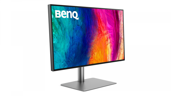Monitor BenQ PD3225U 9H.LLYLA.TBE 31,5" 4K UHD IPS USB-C Dock 90W - widok frontu lewej strony