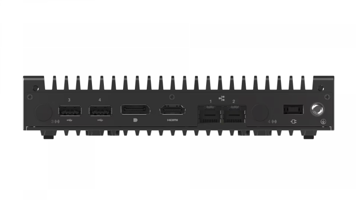 Komputer Lenovo ThinkEdge SE10 2