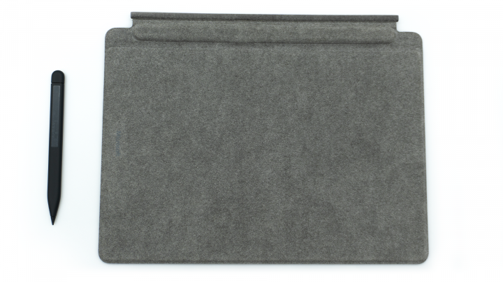 OUTLET Etui z klawiaturą Microsoft Surface Pro Signature Type Cover z klawiszem Copilot + Slim Pen 2 2