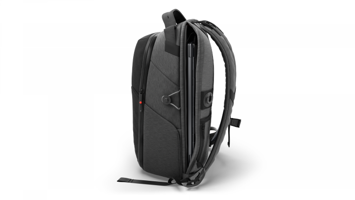 ThinkPad 16" Click-Go Backpack (Aura Edition) 3