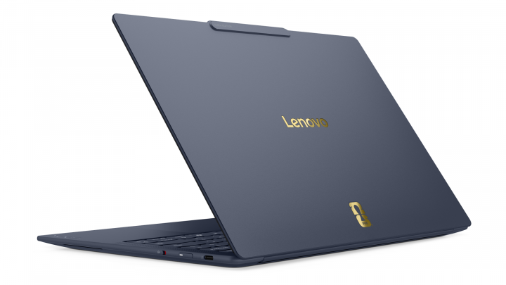 Laptop Lenovo Yoga Slim 7 Ultra 14IPH11 FIFA Edition Cosmic Blue Copilot 11