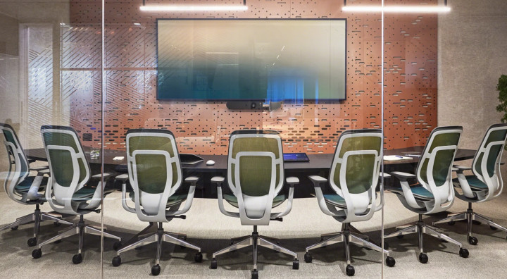 Logitech dla Firm: Osobista Przestrzeń Robocza w Nowoczesnym Świecie Pracy 2