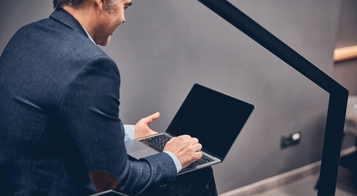 Laptop, który dotrzyma Ci kroku w biznesie - jakie parametry są naprawdę ważne? 6